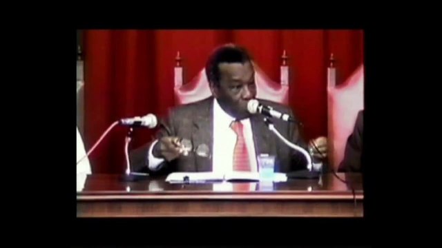 A Frase Mais Verdadeira sobre a Sociedade Brasileira em Todos os Tempos - Milton Santos L'expression Plus réel sur la Société brésilienne de tous les temps - Milton Santos