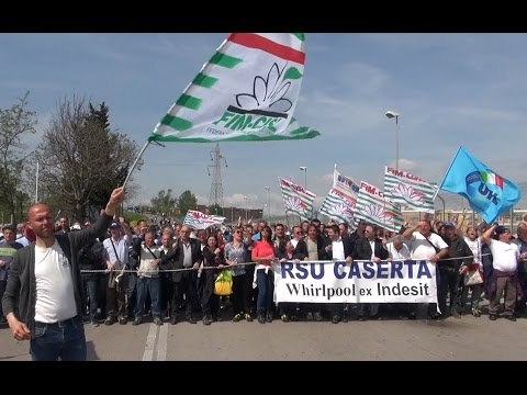 Gricignano (CE) - Erano meglio i cinesi , gli operai Indesit davanti alla Us Navy (23.04.15)