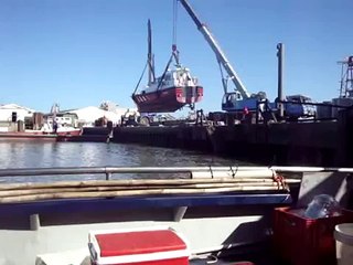 How not to put a boat in the water