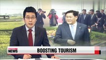 The hottest industry in the Korean economy of late is the tourism industry and at the center of it are the Chinese tourists.