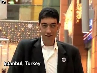 World Tallest And Smallest Man On Earth