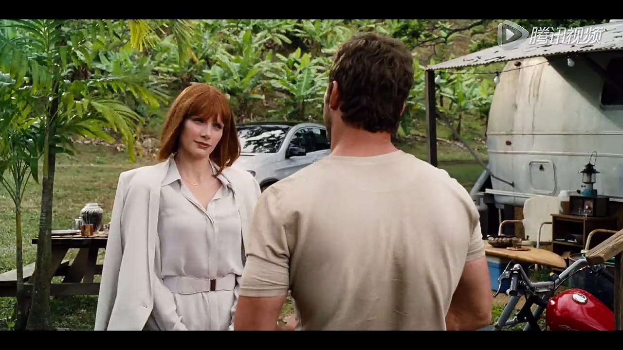 Jurassic World latest sci-fi movie trailer 2015