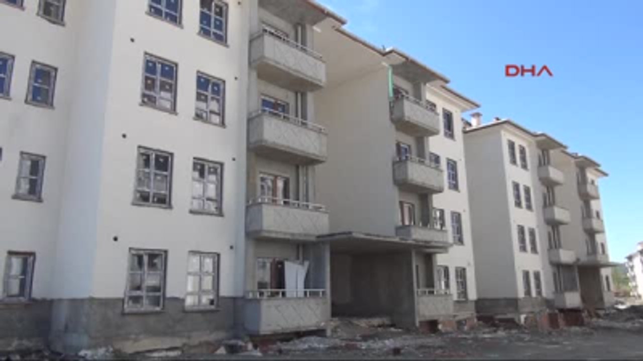 Tokat Ücretini Alamayan TOKİ İşçileri ve Esnaf Eylem Yaptı