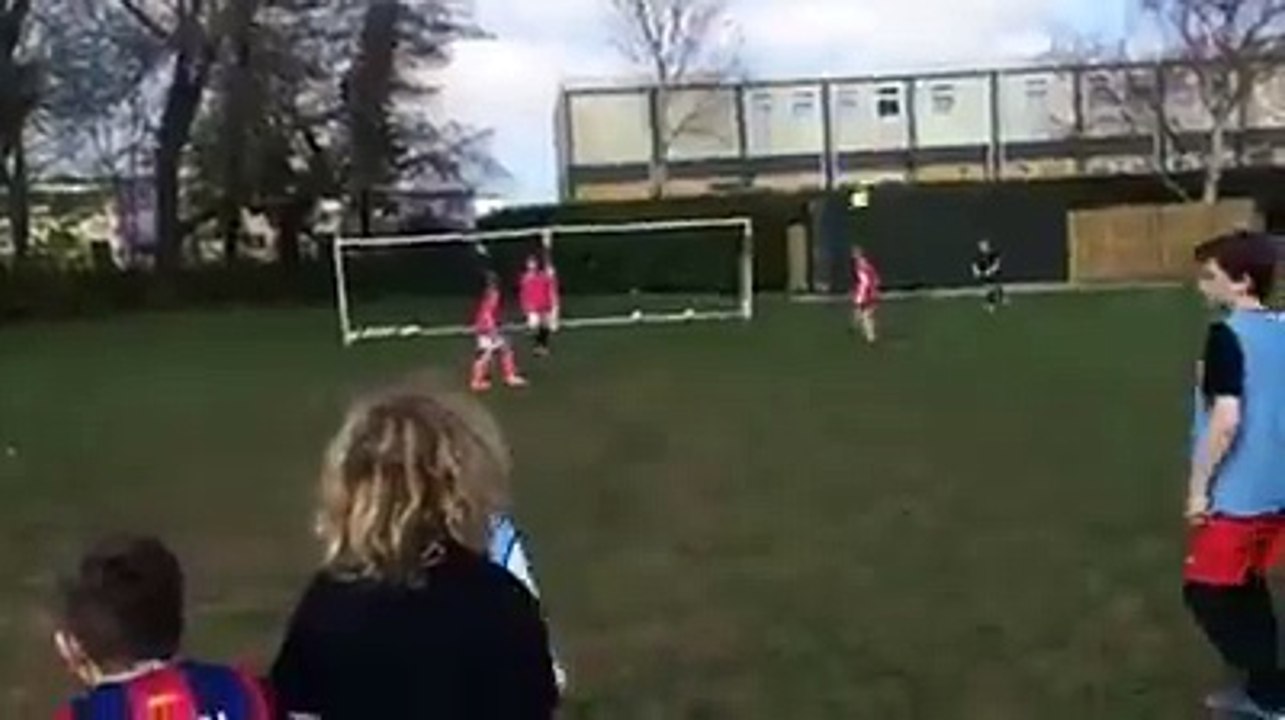 THUG GOAL : Ce gosse a eu son moment de gloire !