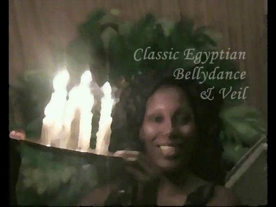 London Belly dancer Sandrine/ Skara. Oryantal style & Veil