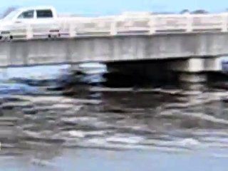 EARTHQUAKE   久慈市の長内川逆流、2011、3.11大地震直後