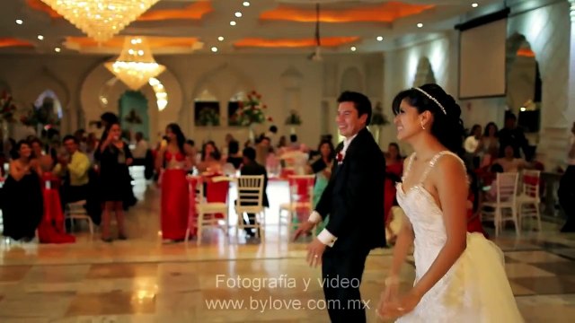 Baile de novios coreografía surtida.