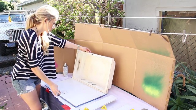 HOW TO: Eliminate Common Bathroom Eyesores (SPRING CLEANING 1!)