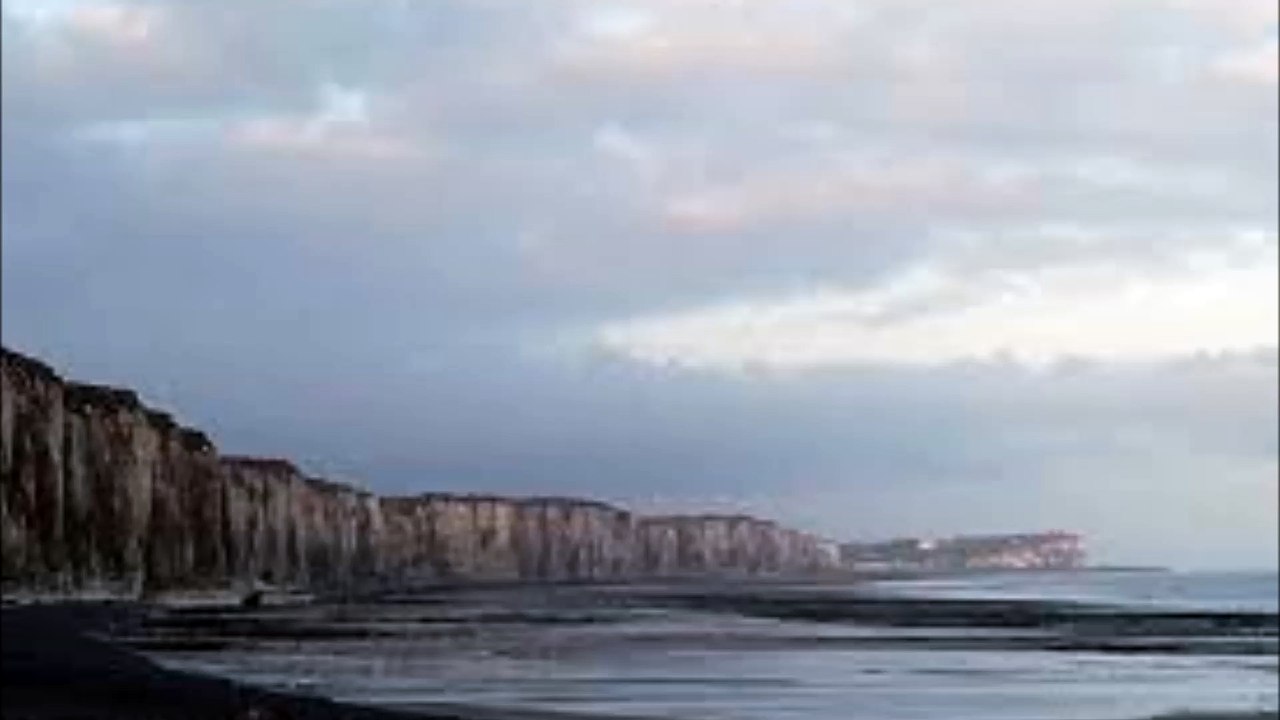 Ataraxia & Autunna Et Sa Rose - Veules Les Roses