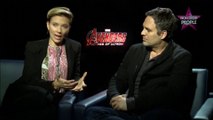 Avengers 2 : Chris Evans et Jeremy Renner s'excusent après avoir traité Scarlett Johansson de 