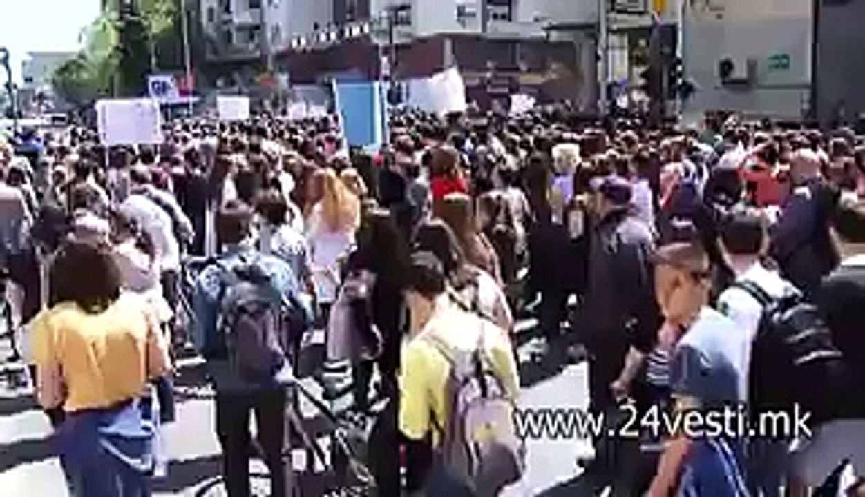 SREDNOSKOLCI PROTEST 24 04