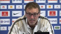 Foot - L1 - PSG : Blanc «Aurier et Van der Wiel sont en compétition»
