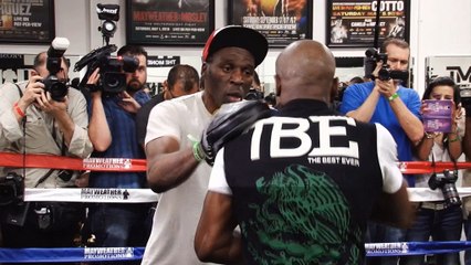 Boxe - L'arbitre, un atout pour Maywheather selon De La Hoya