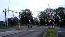 Spoorwegovergang De Lutte, Bahnübergang/ Railroad Crossing/ Level Crossing