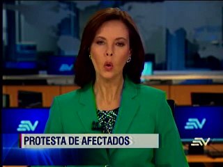 Afectados de Coopera protestaron fuera de casa de Doris Soliz y Betty Tola