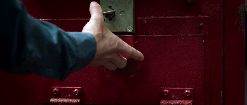 Escape Plan (2013) BRRip 720p Triple Audio [Hindi -Eng 5.1-Tamil 5.1][AMS]