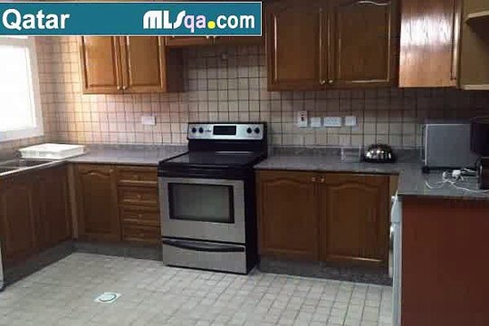 Perfect location awesome interior immaculate all in one SEMI FURNISHED INDEPENDENT VILLA TYPE APRTENT - Qatar - mlsqa.com