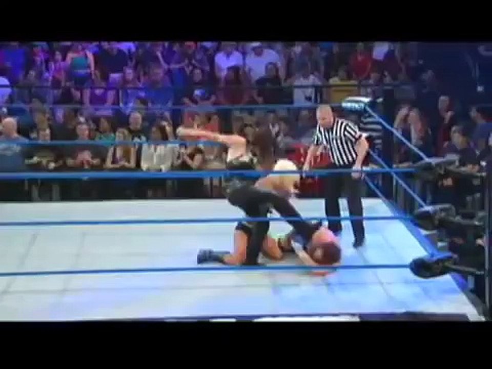 TNA Impact Wrestling Review 2-2-12 Hulk Hogan Returns