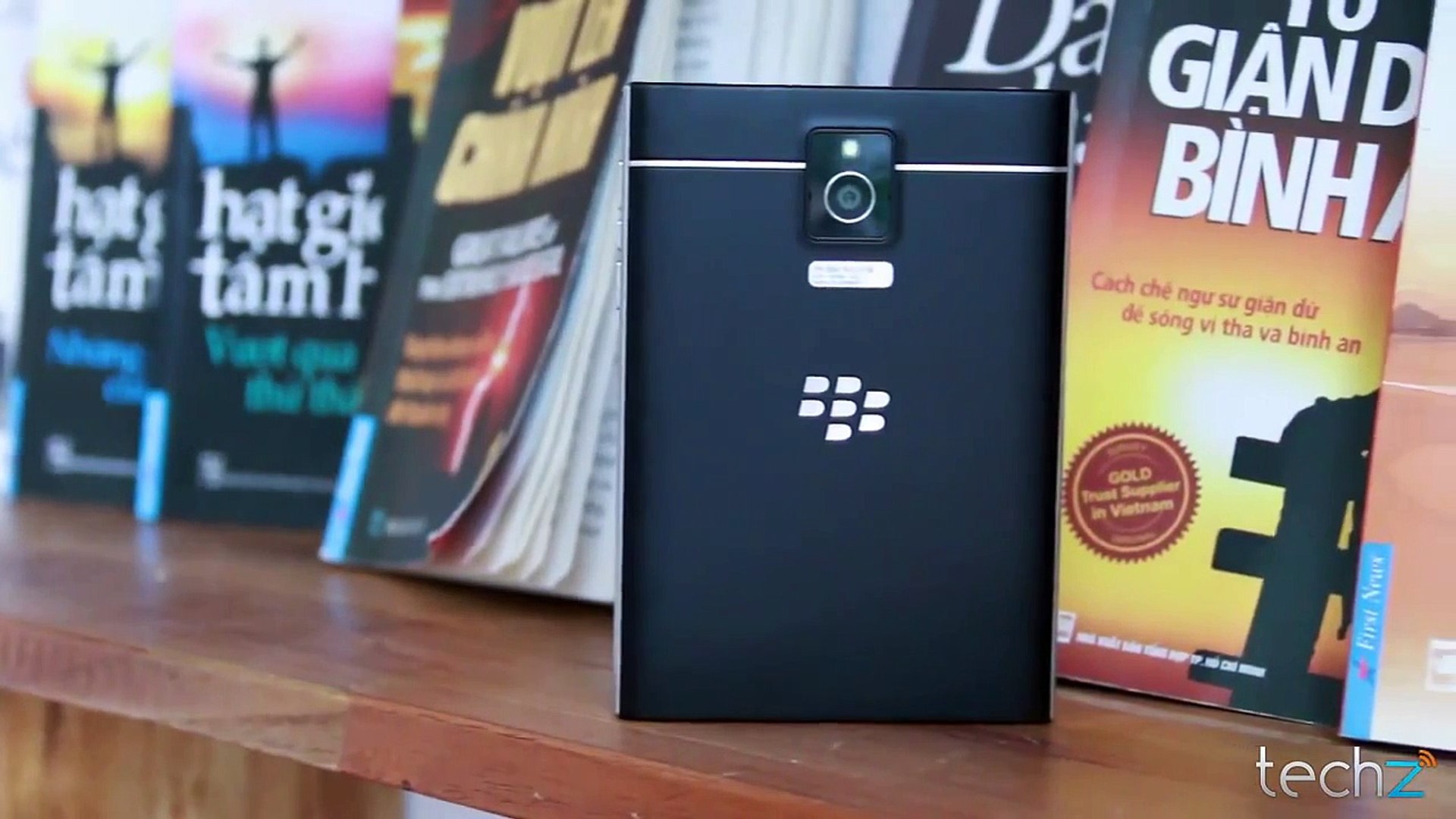 [Phone Reviews] Blackberry Passport Review - Best Smartphone 2015