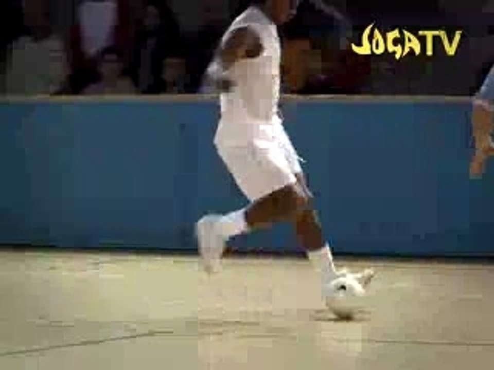 Nike_ronaldinho_joy_fr_low