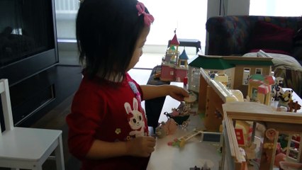 Sylvanian Families Rabbit Going Home