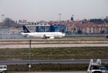 THY Uçağı Ateş Aldı, Yolcular Büyük Panik Yaşadı