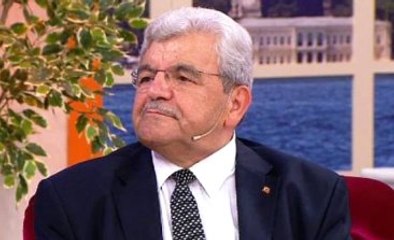 Ünlü İlahiyatçıya Soruldu: Mesaj ile Kandil Kutlamak Doğru mu