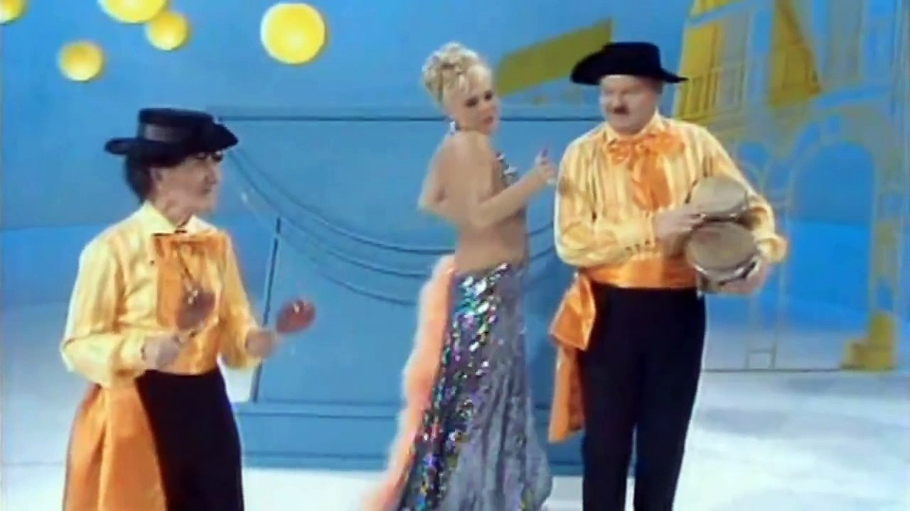 【Diana Darvey feat. Benny Hill & Jackie Wright】The Benny Hill Show, 1977