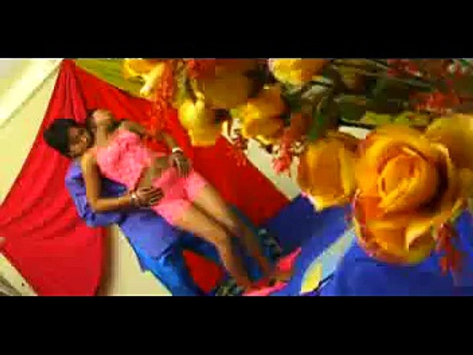Kesa Nashib Mera New Hot Video