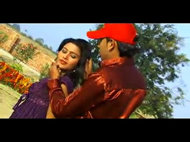 Wo Hamse Ankh Na Milati He New Hot Model