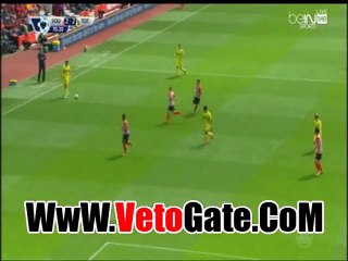 "ناصر الشاذلي"يتعادل بالهدف الثانى لتوتنهام فى ساوثهامتون