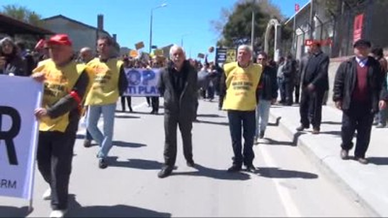 Sinop Çevreciler Sinop'tan Haykırdı; 'Nükleere İnat Yaşasın Hayat'