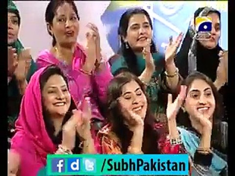 Dr. Aamir Liaquat trolls PTI, calls fans ‘Twitter Terrorists’