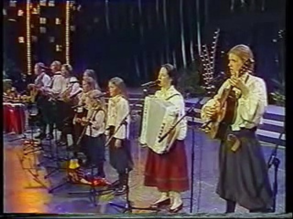 The Kelly Family - Amazing Grace (paddy crying)