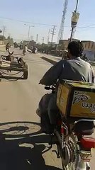 Bannu ma D I Khan road par Ghada gari bagher pilet dron