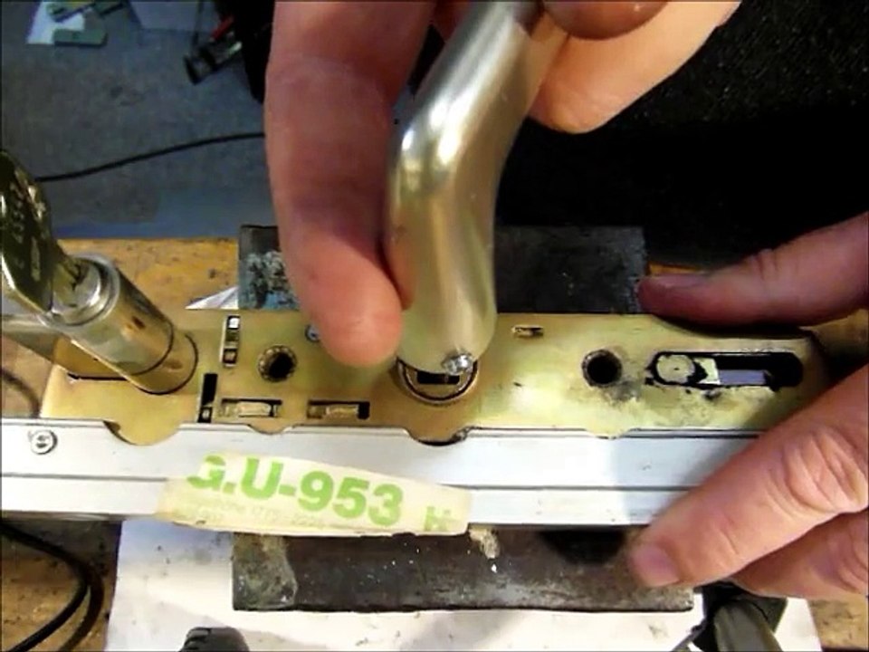 GU Schloss 953 Reparatur