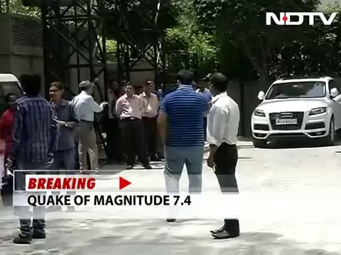 Massive 7.8 magnitude earthquake in Nepal, tremors across northern India