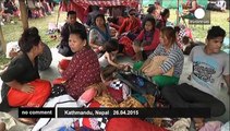 Thousands take refugee in the streets after deadly Nepal earthquake