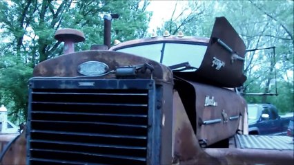 Скачать видео: Old start/Cold Start Rudy's 1963 Mack B81 w/ 711 Mack Turbo Diesel. First start in 10+ years.