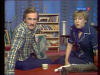 Кошка на радиаторе