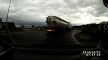Lorry Hastily Overtakes While Exiting a Roundabout