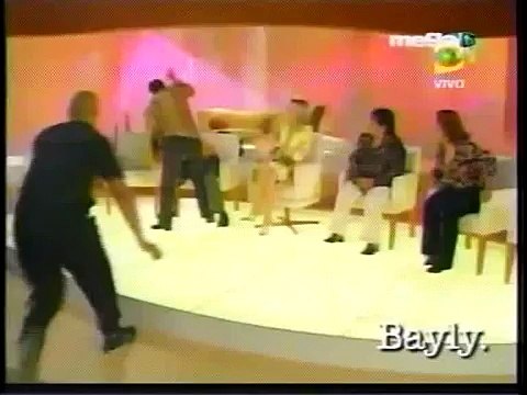 ((1/3)) BAYLY (HQ) Laura Bozzo vs. Laura Chozo (( archivos 2008 ))