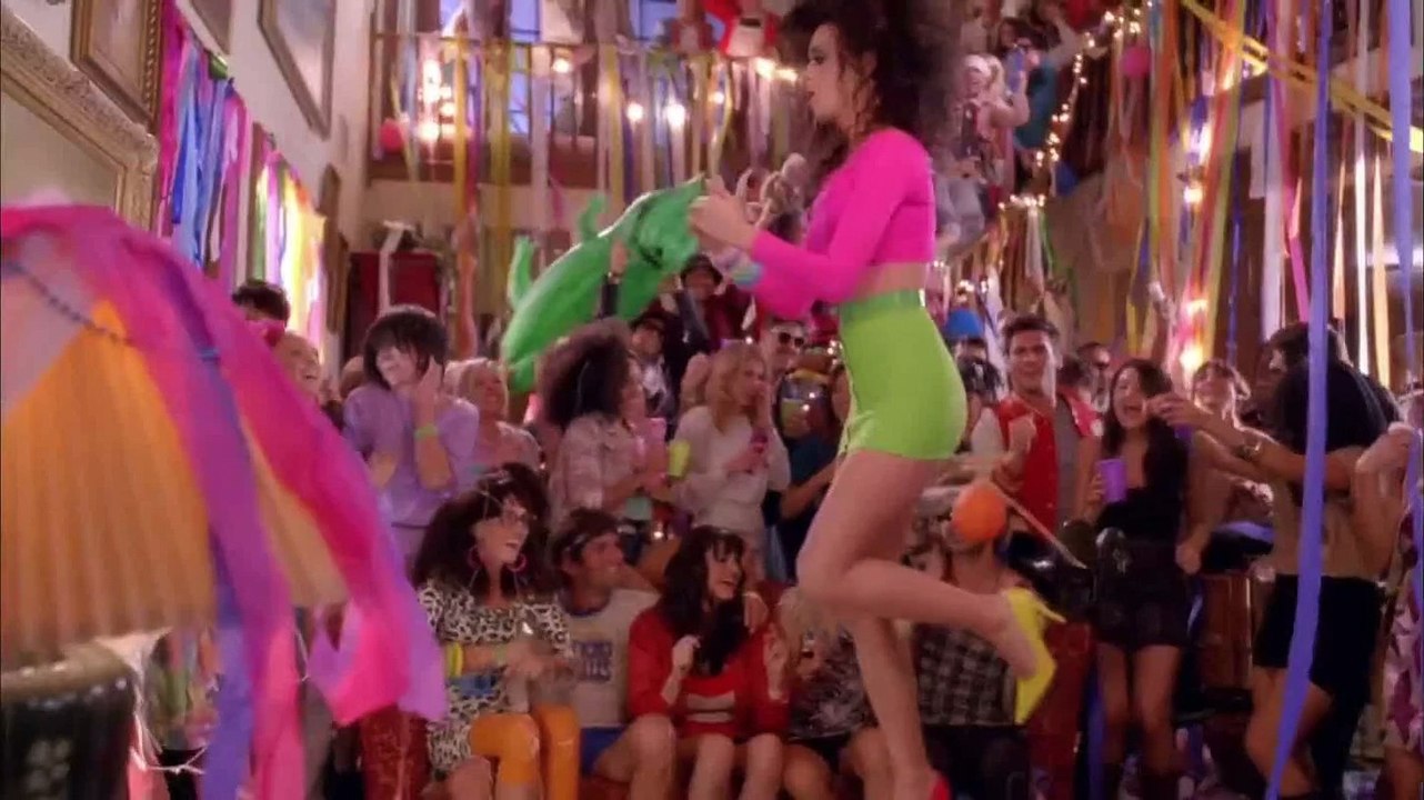 THE ULTIMATE GLITTER'S DIVAS
