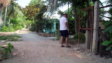 Finding their roots: 'Babylift' children return to Vietnam