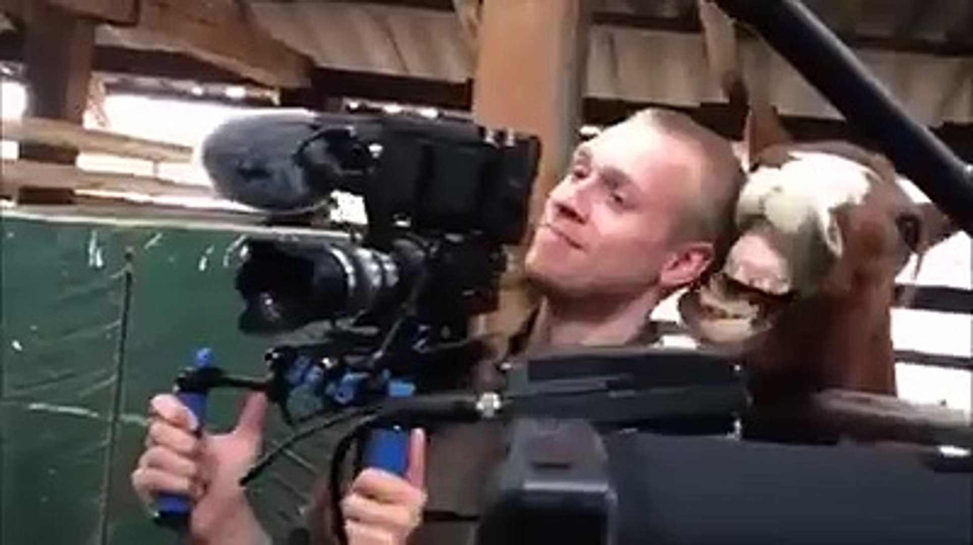 Isto sim é um chamego... O Bicha safada ehm!!! Vai lamber assim...