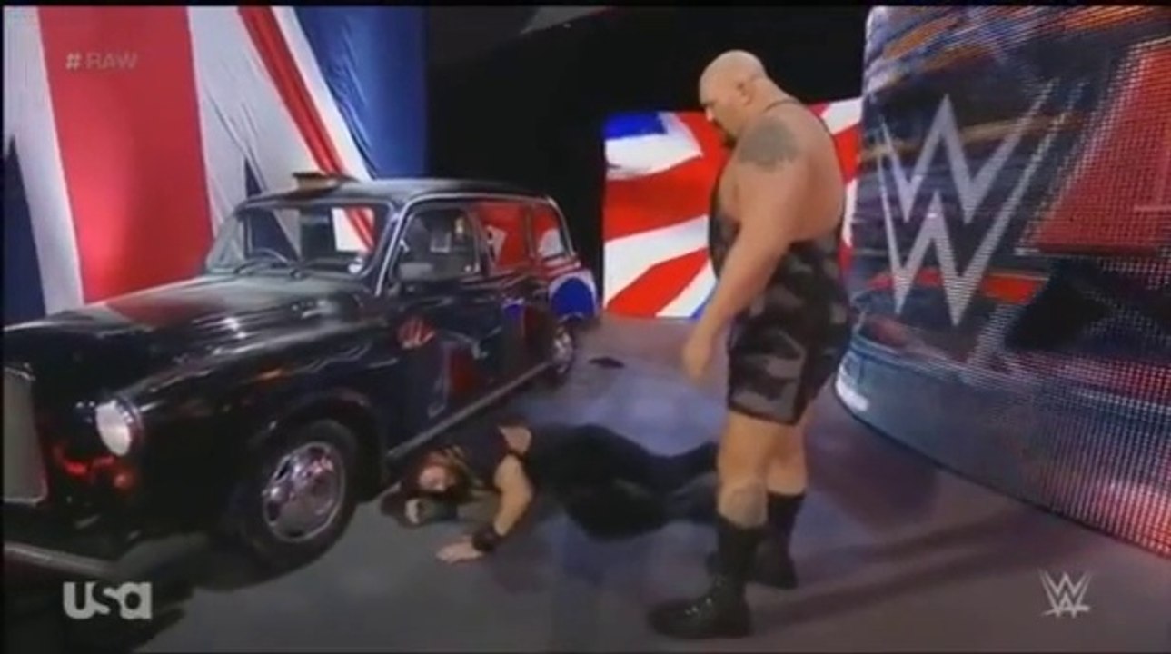 Big Show Hit Romen Reigns