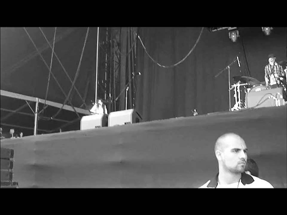 THE LEIBNIZ LANGUAGE @XIMENAMUSIC Y @DANIELASPALLA CON @LEBUTCHERETTES EN @CORONACAPITAL 2010