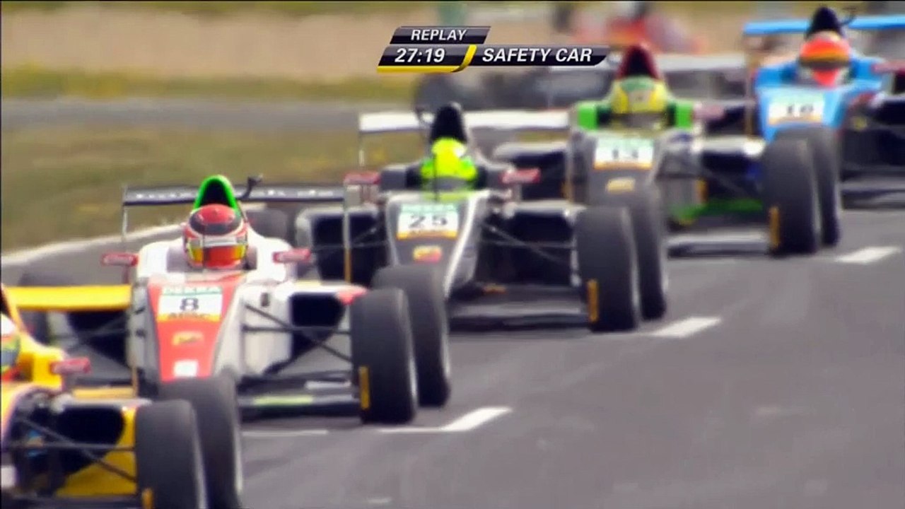 F4: Platz neun! Schumacher mit starkem Debüt