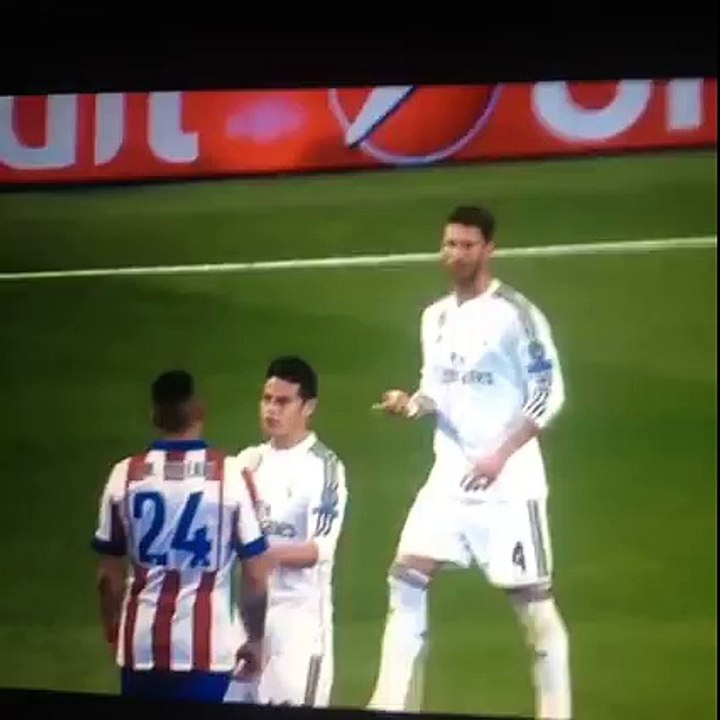 LOL! Sergio Ramos to Atletico's Gimenez: "Turn around, let me see your name, I have no idea who you are."