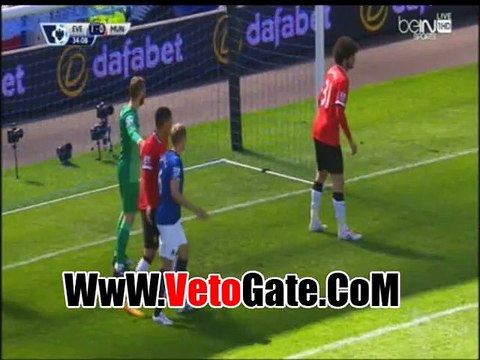 جون ستونيس يتقدم بالهدف الثانى ايفرتون فى المان يونايتد